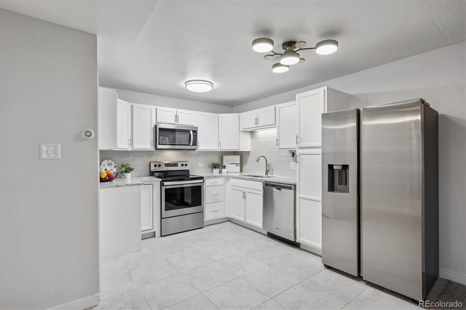 MLS Image #3 for 650 s alton way 10a,denver, Colorado