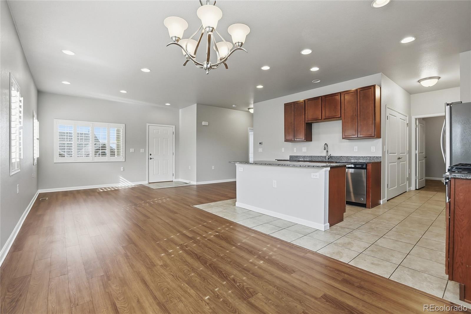 MLS Image #3 for 1949 s flanders way,aurora, Colorado