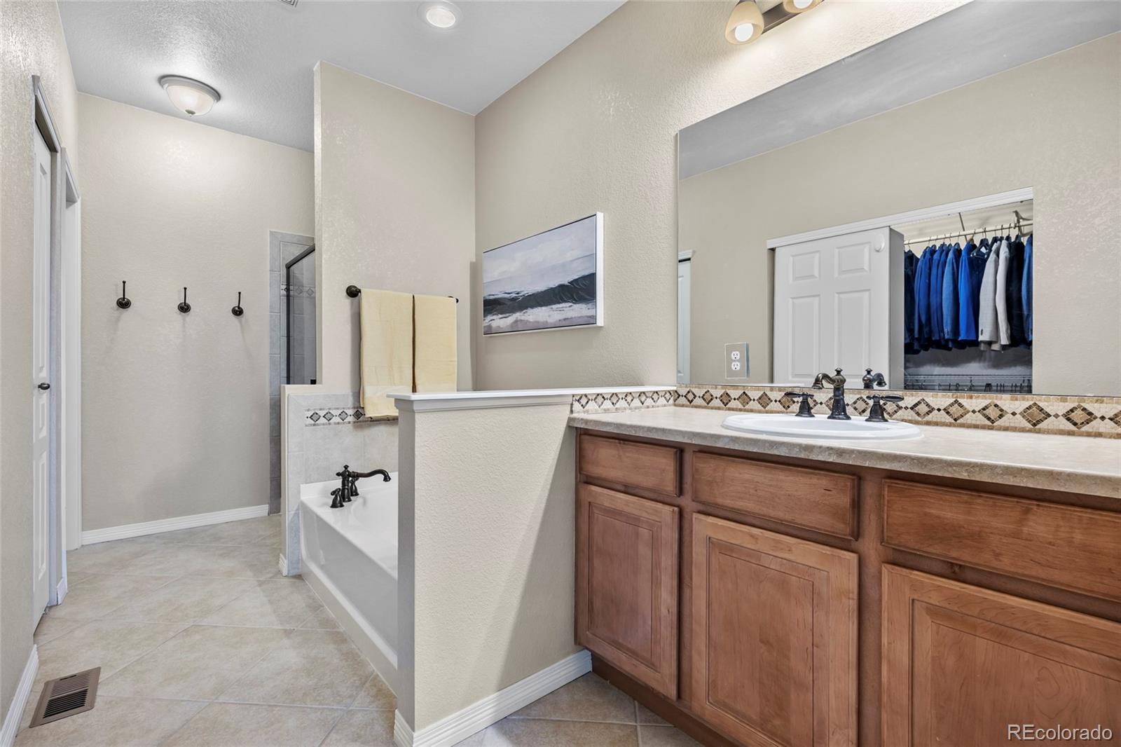 MLS Image #25 for 22242 e euclid drive,aurora, Colorado