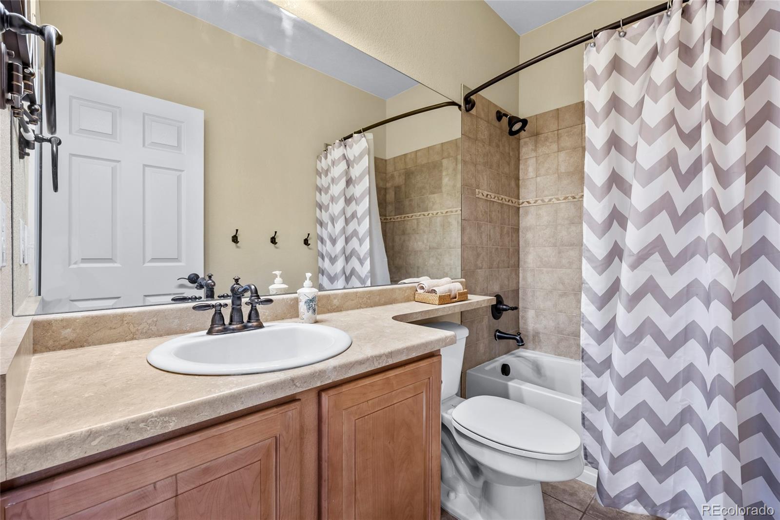 MLS Image #31 for 22242 e euclid drive,aurora, Colorado