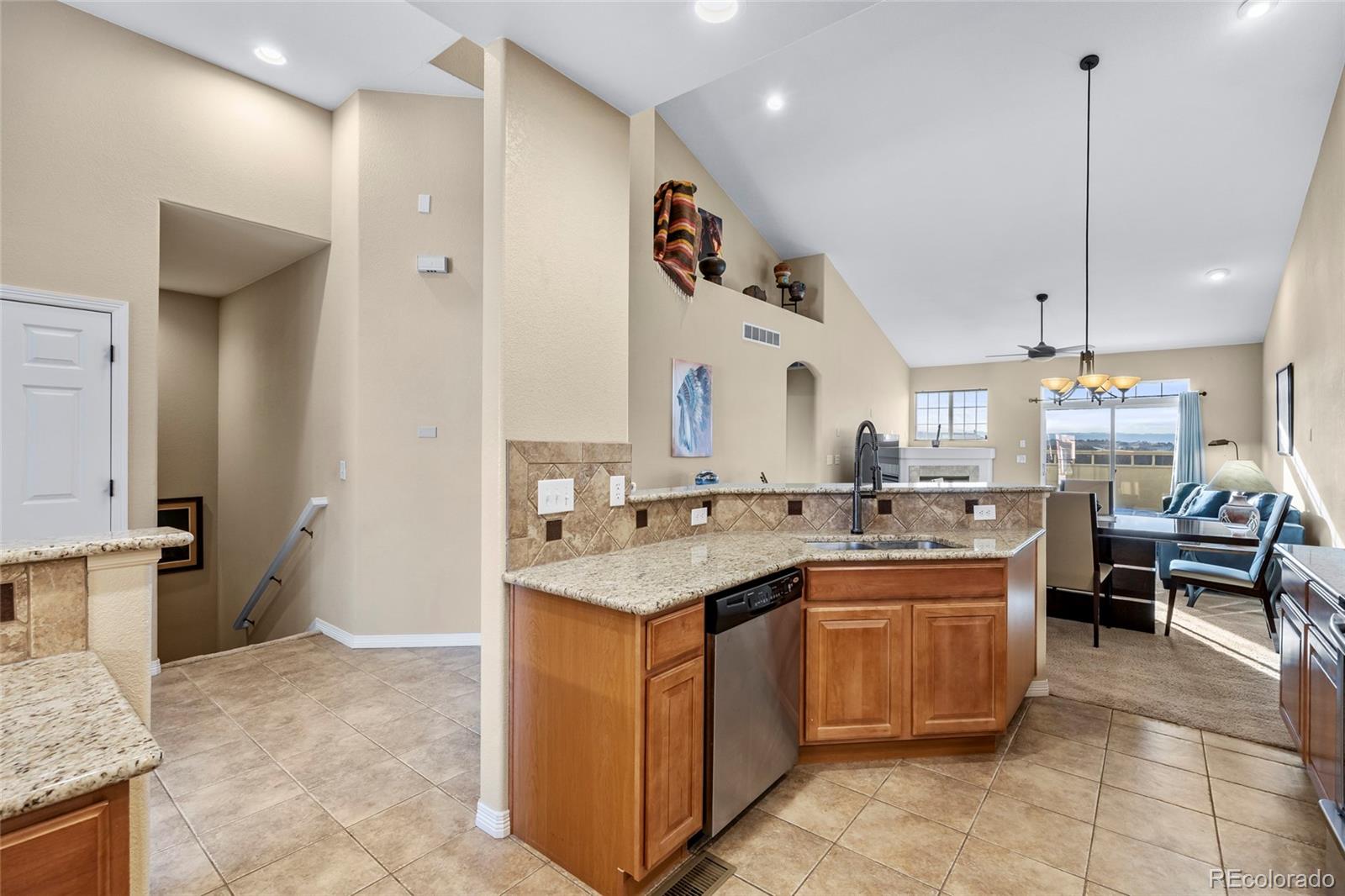 MLS Image #8 for 22242 e euclid drive,aurora, Colorado
