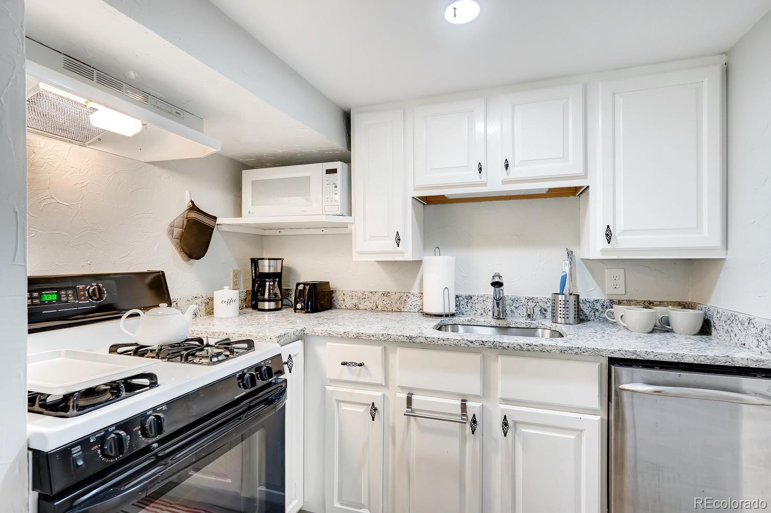 MLS Image #20 for 517  josephine street,denver, Colorado