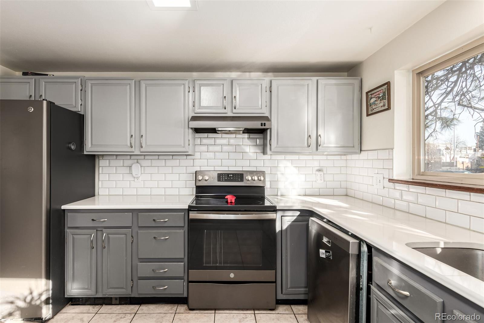 MLS Image #13 for 335 s monaco st pkwy,denver, Colorado