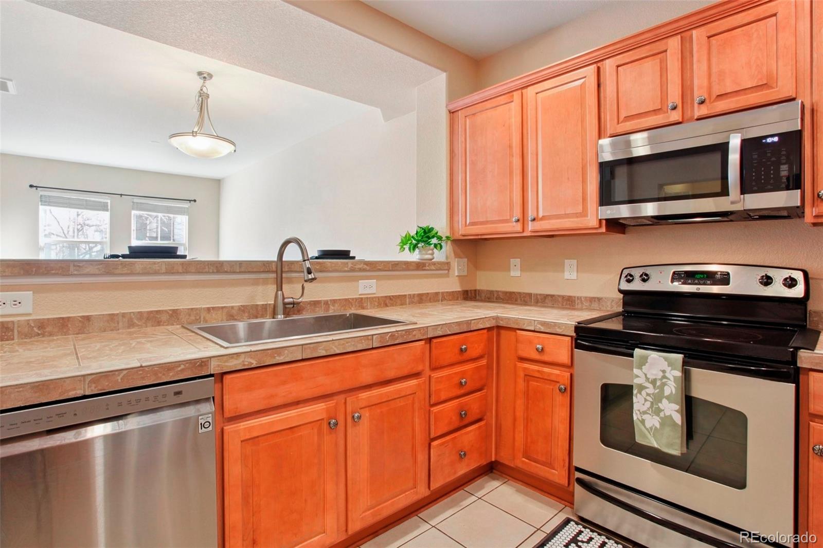 MLS Image #11 for 17923 e 104th place,commerce city, Colorado