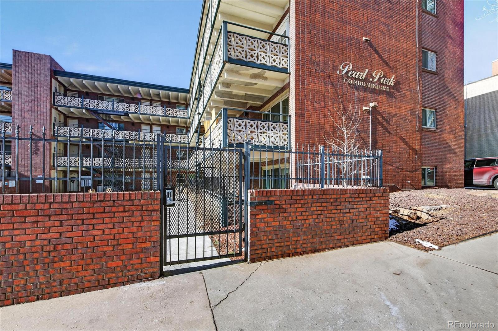 MLS Image #19 for 655 n pearl street,denver, Colorado