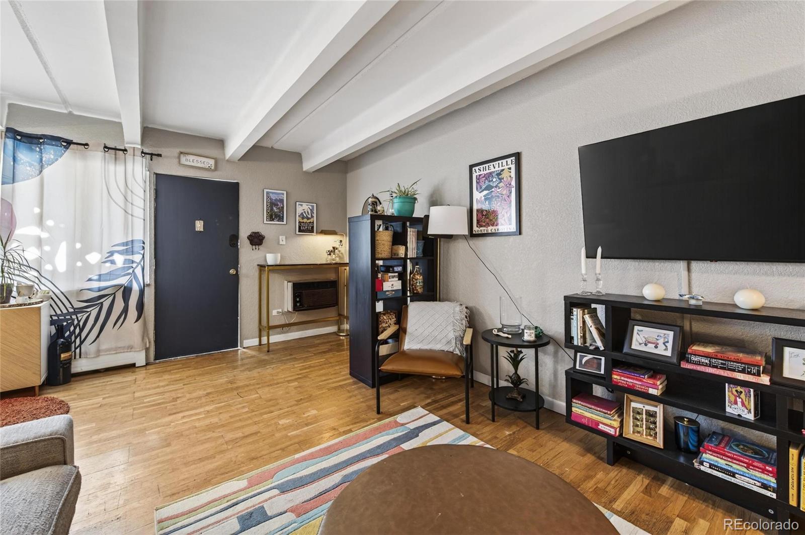 MLS Image #2 for 655 n pearl street,denver, Colorado