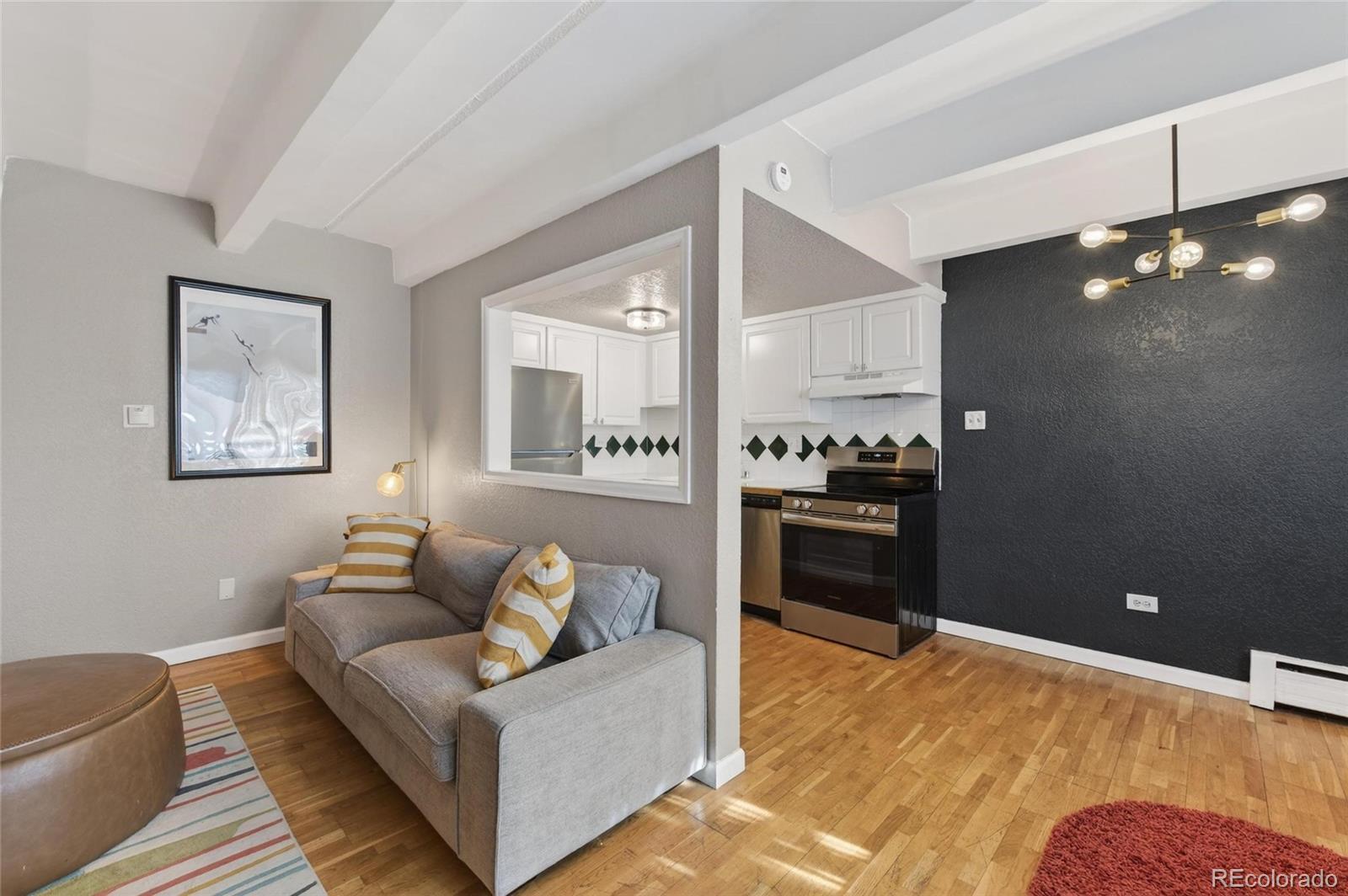 MLS Image #7 for 655 n pearl street,denver, Colorado
