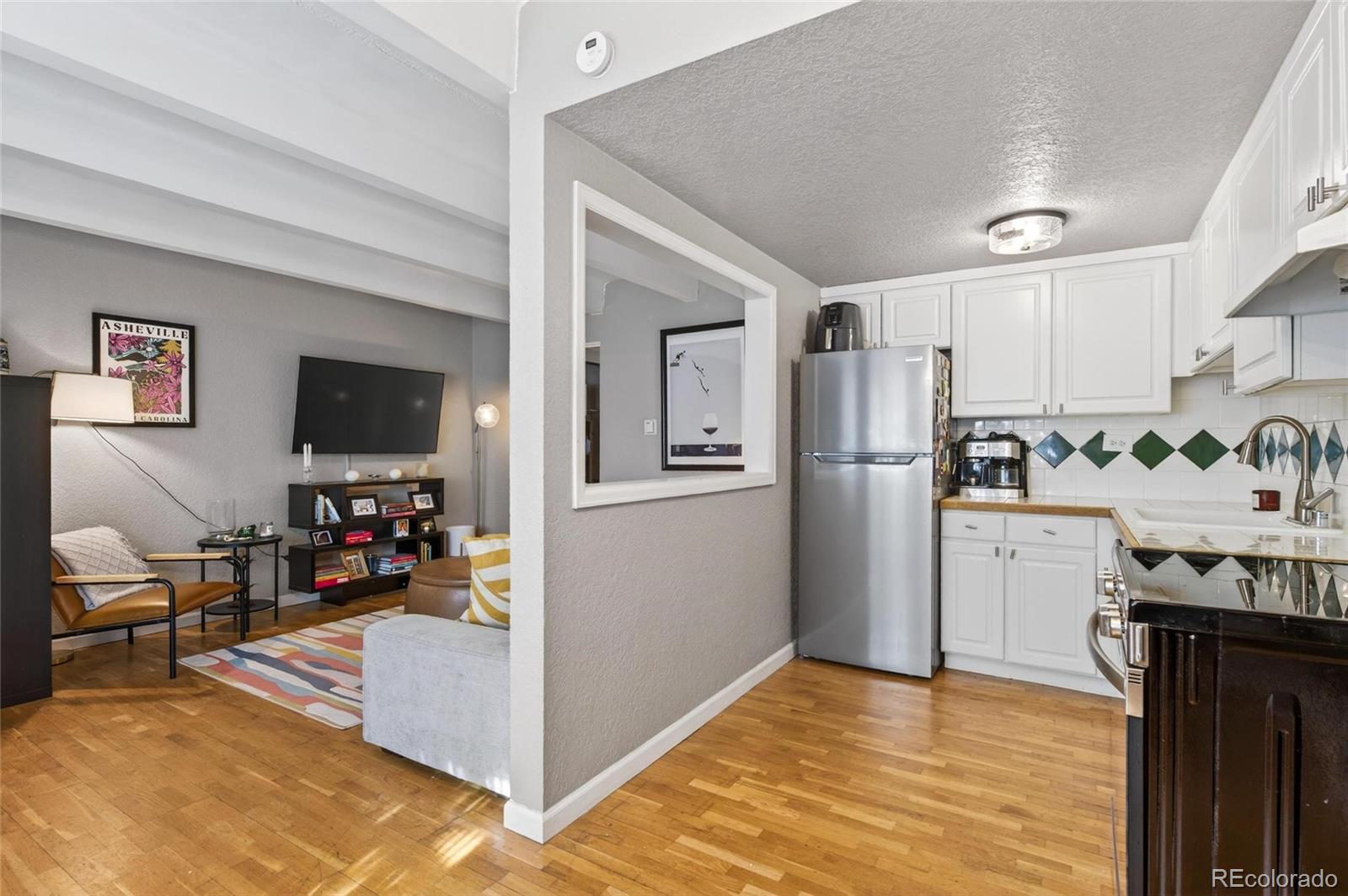MLS Image #9 for 655 n pearl street,denver, Colorado
