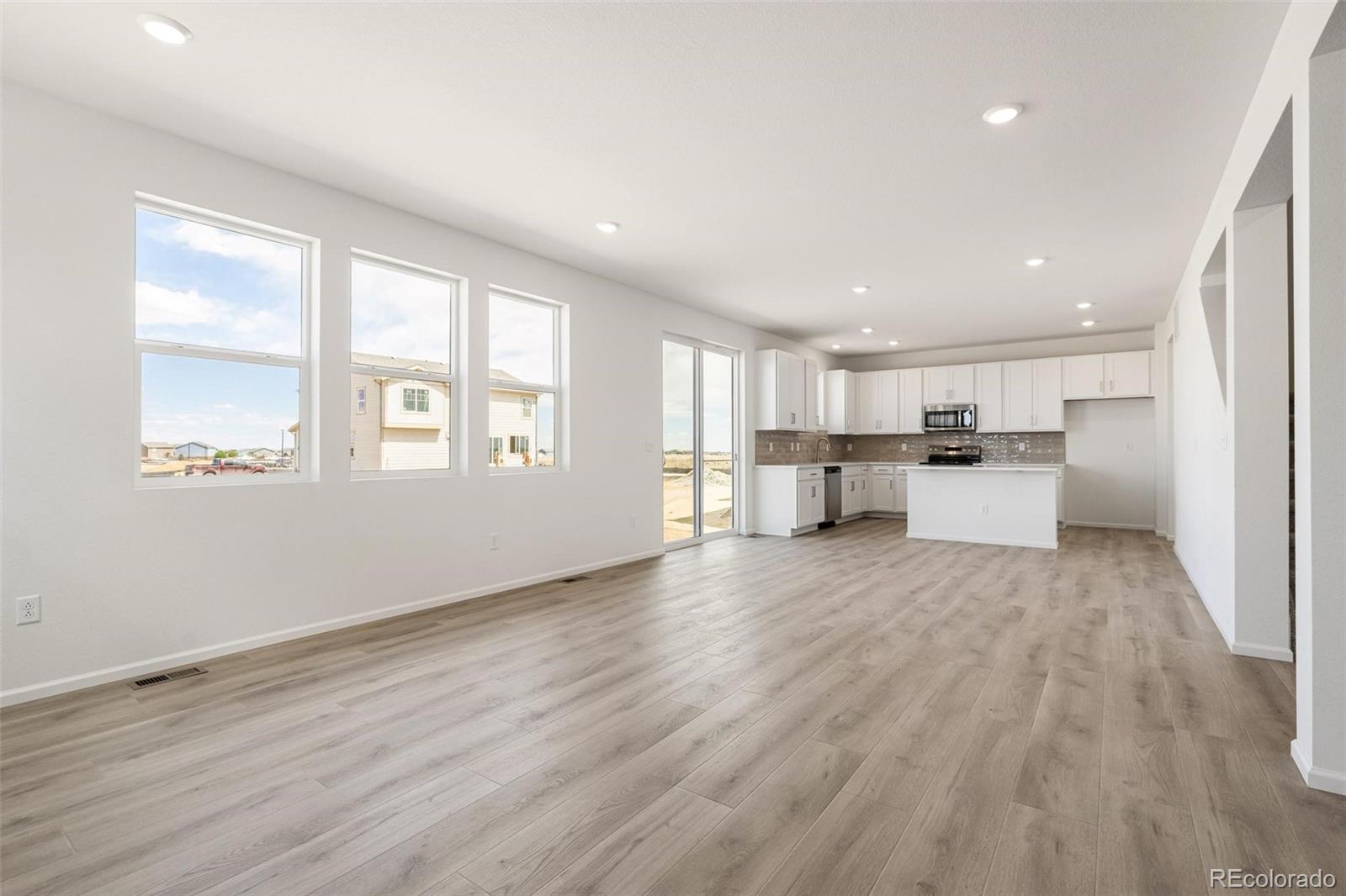MLS Image #7 for 47399  magnolia avenue,bennett, Colorado