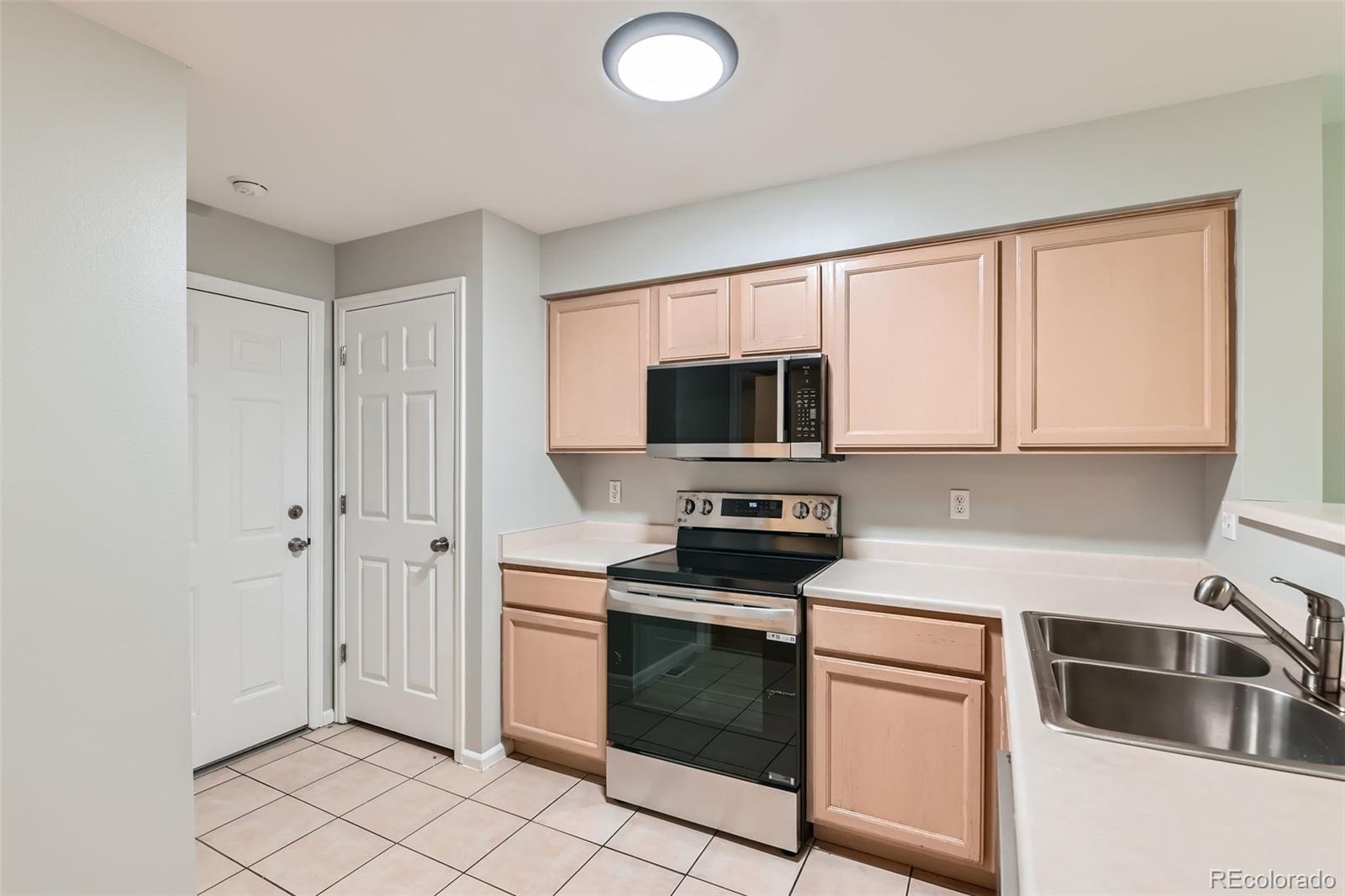MLS Image #8 for 1121 w 112th avenue,denver, Colorado