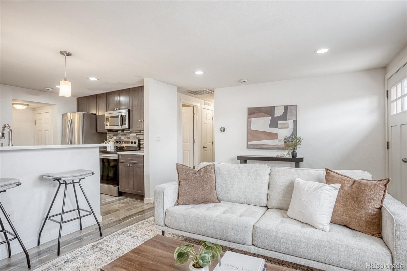 MLS Image #11 for 611  vrain street,denver, Colorado