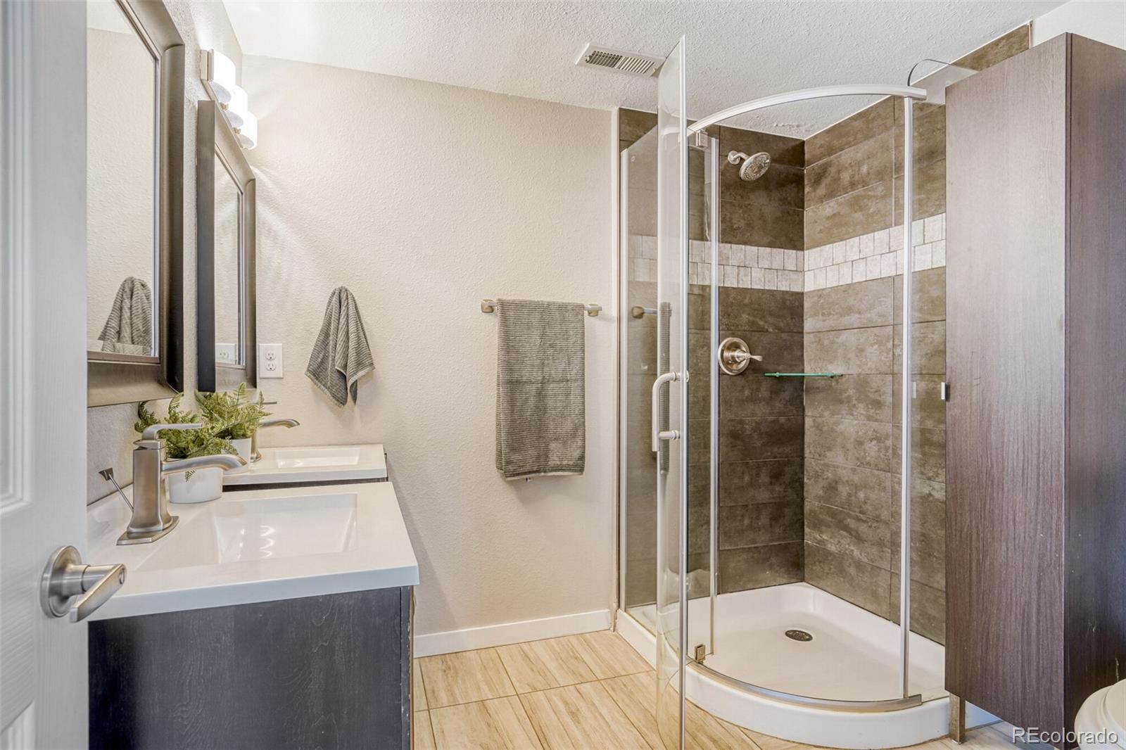 MLS Image #24 for 611  vrain street,denver, Colorado