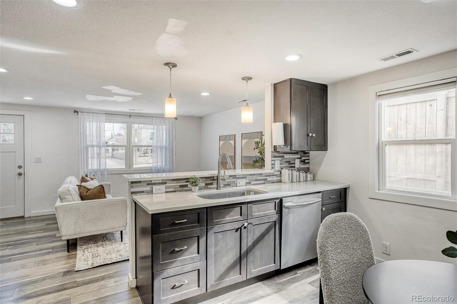 MLS Image #8 for 611  vrain street,denver, Colorado