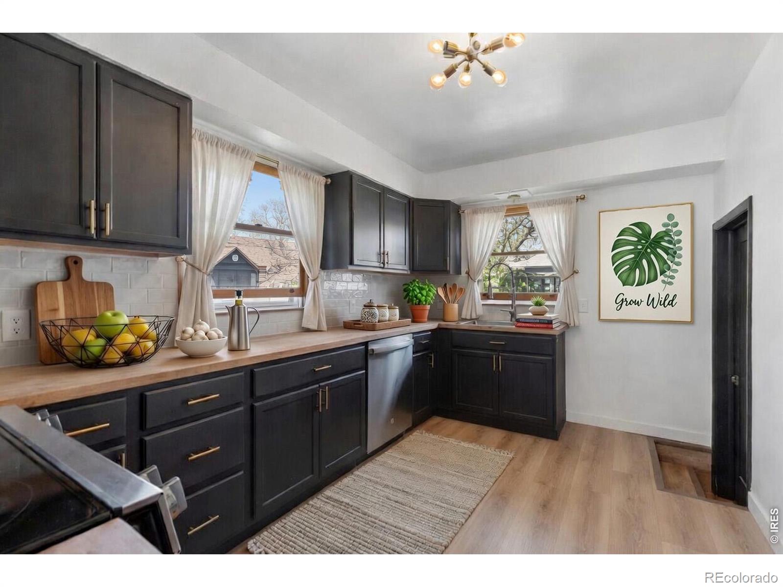 MLS Image #21 for 522 e 13th street,loveland, Colorado