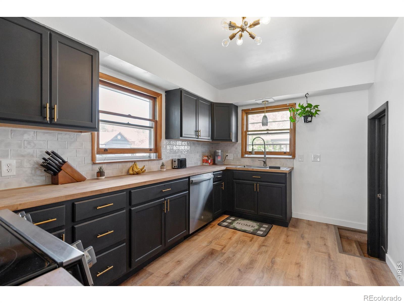 MLS Image #3 for 522 e 13th street,loveland, Colorado