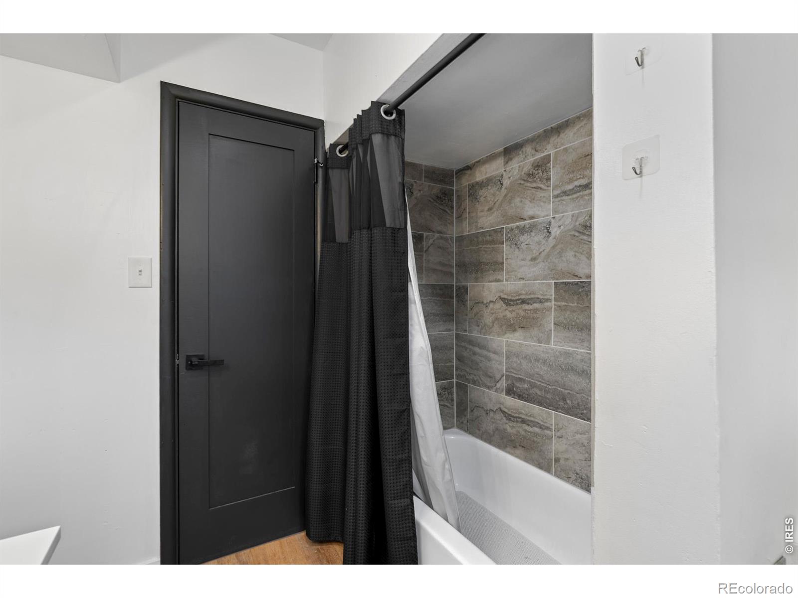 MLS Image #7 for 522 e 13th street,loveland, Colorado