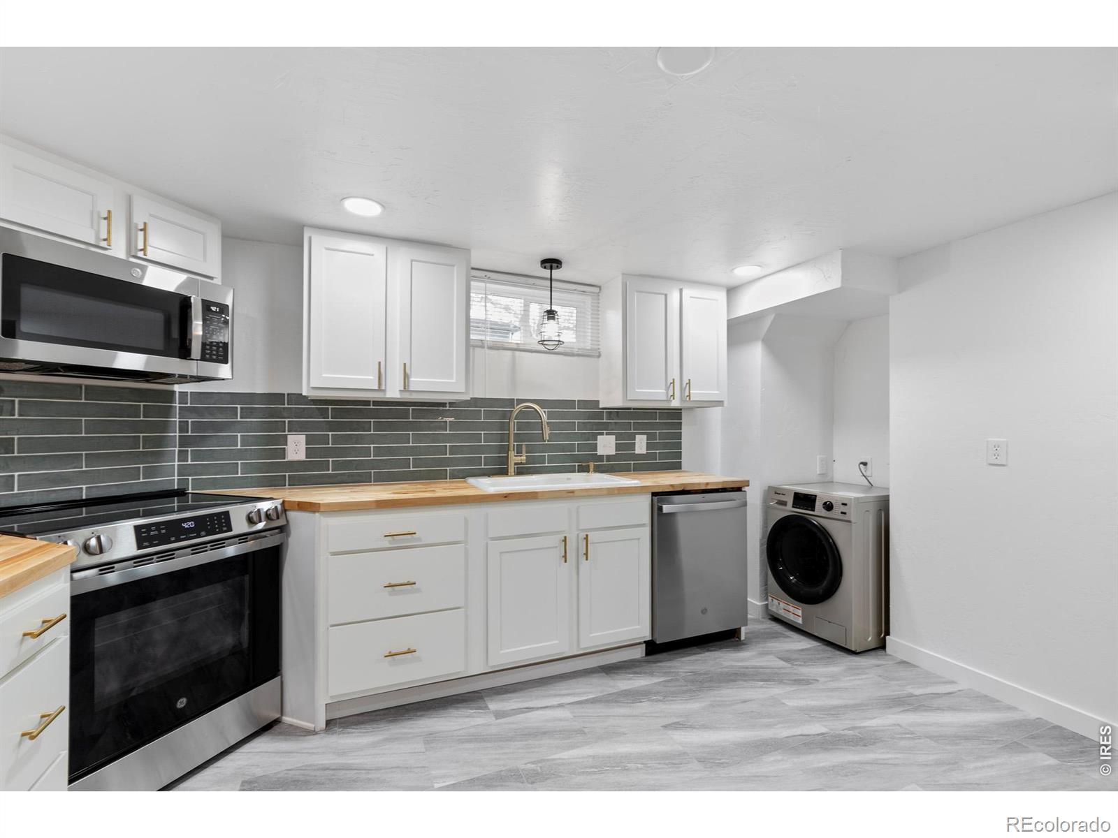 MLS Image #8 for 522 e 13th street,loveland, Colorado