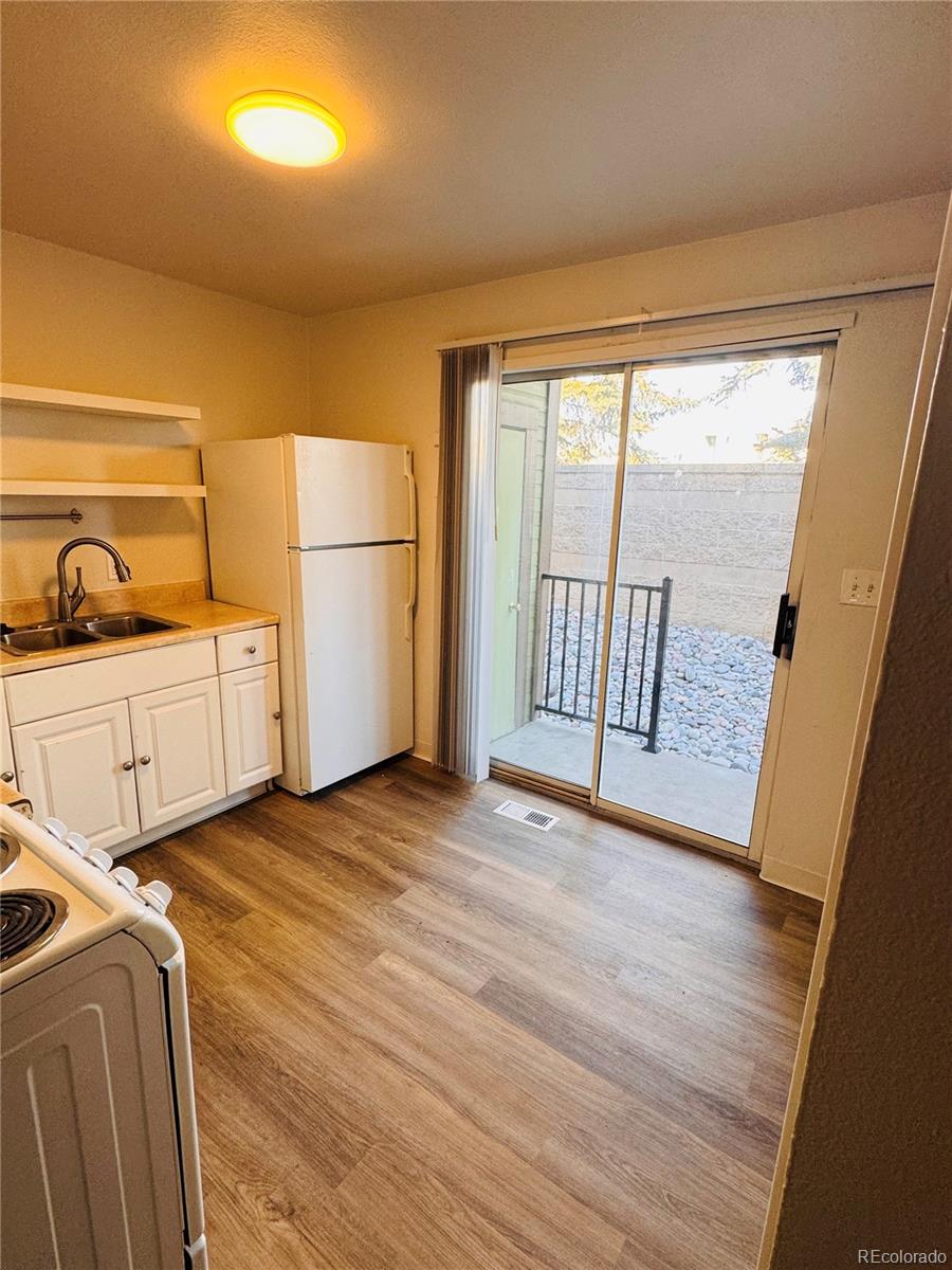 MLS Image #3 for 61 s sable boulevard c12,aurora, Colorado