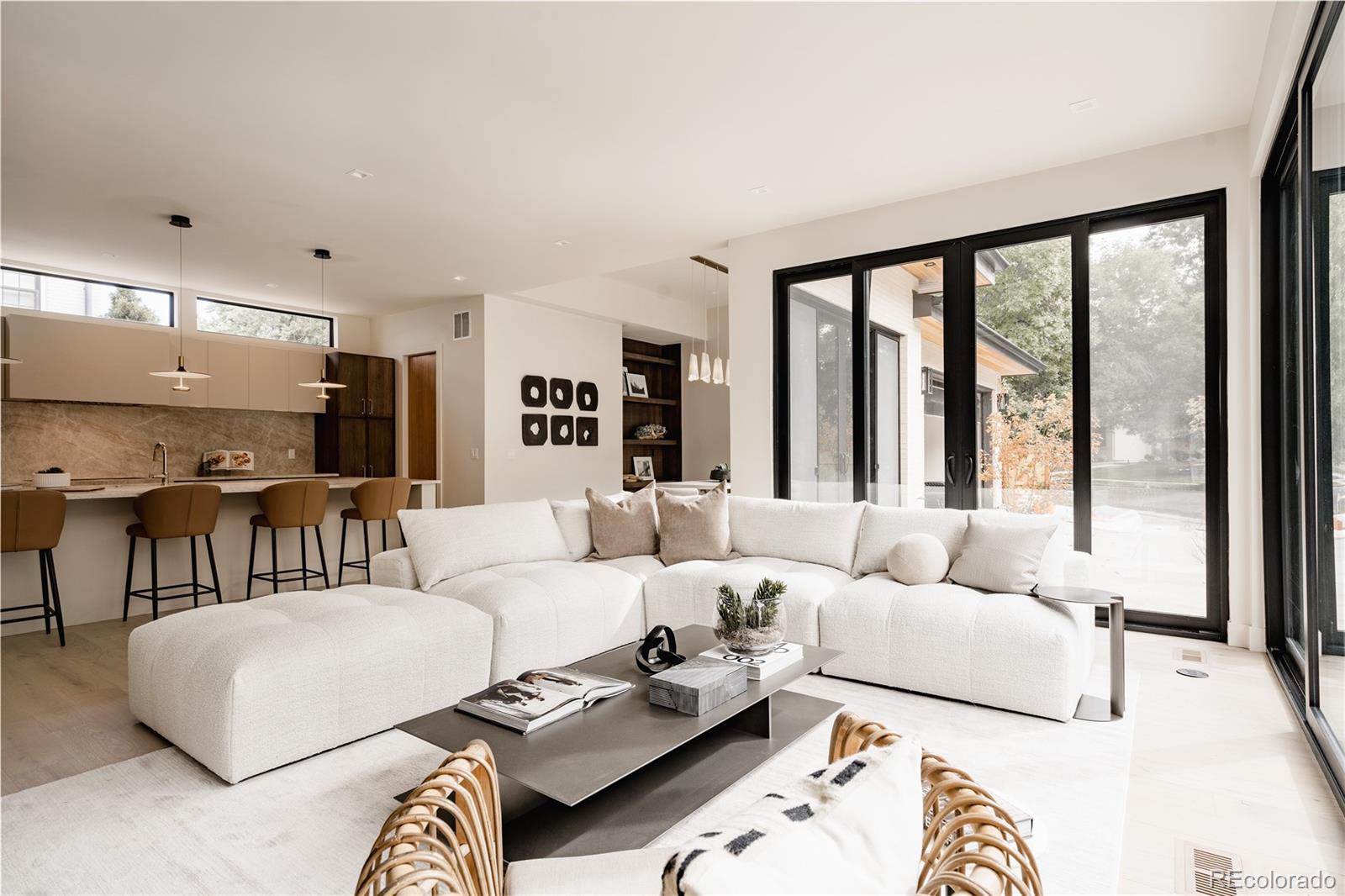 MLS Image #11 for 792 s clayton street,denver, Colorado