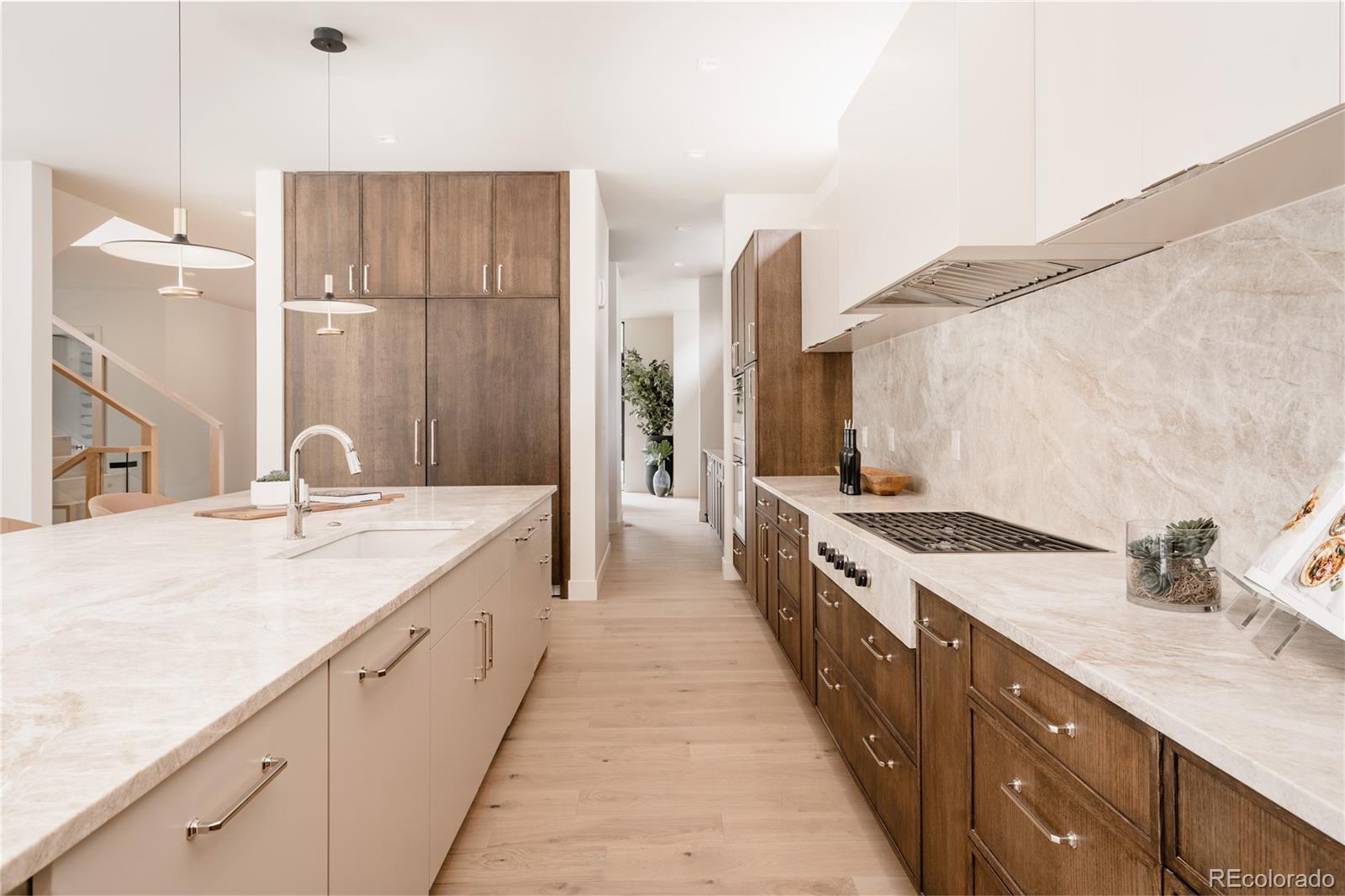 MLS Image #21 for 792 s clayton street,denver, Colorado