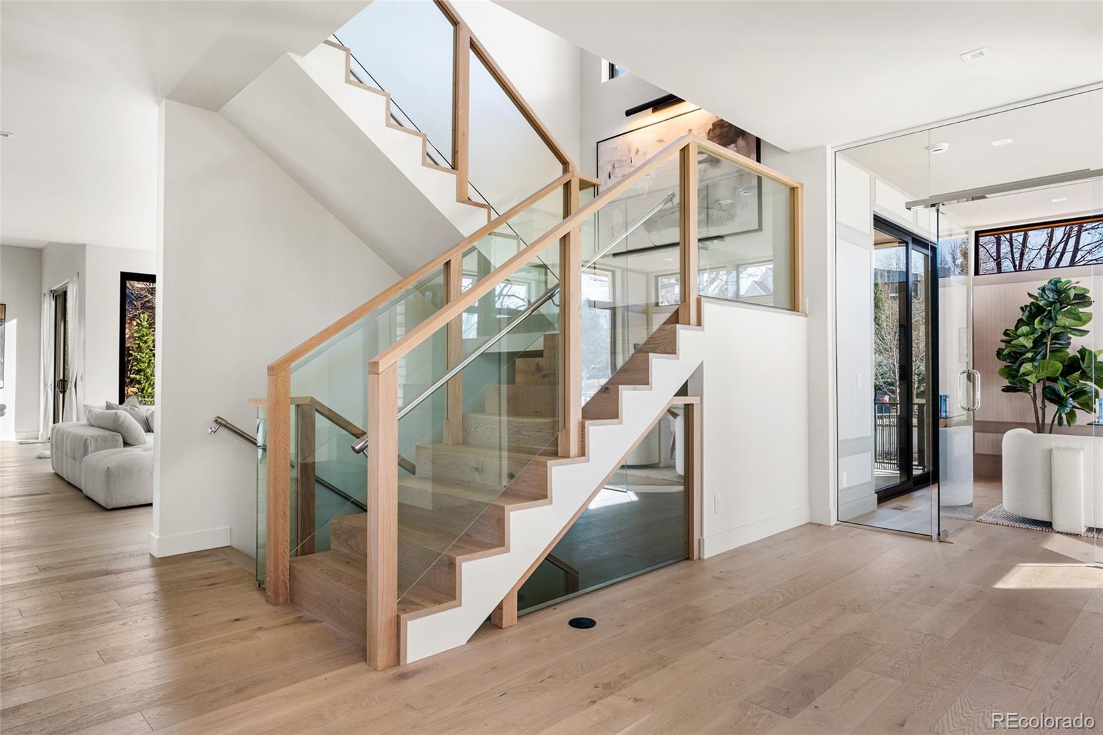 MLS Image #3 for 792 s clayton street,denver, Colorado