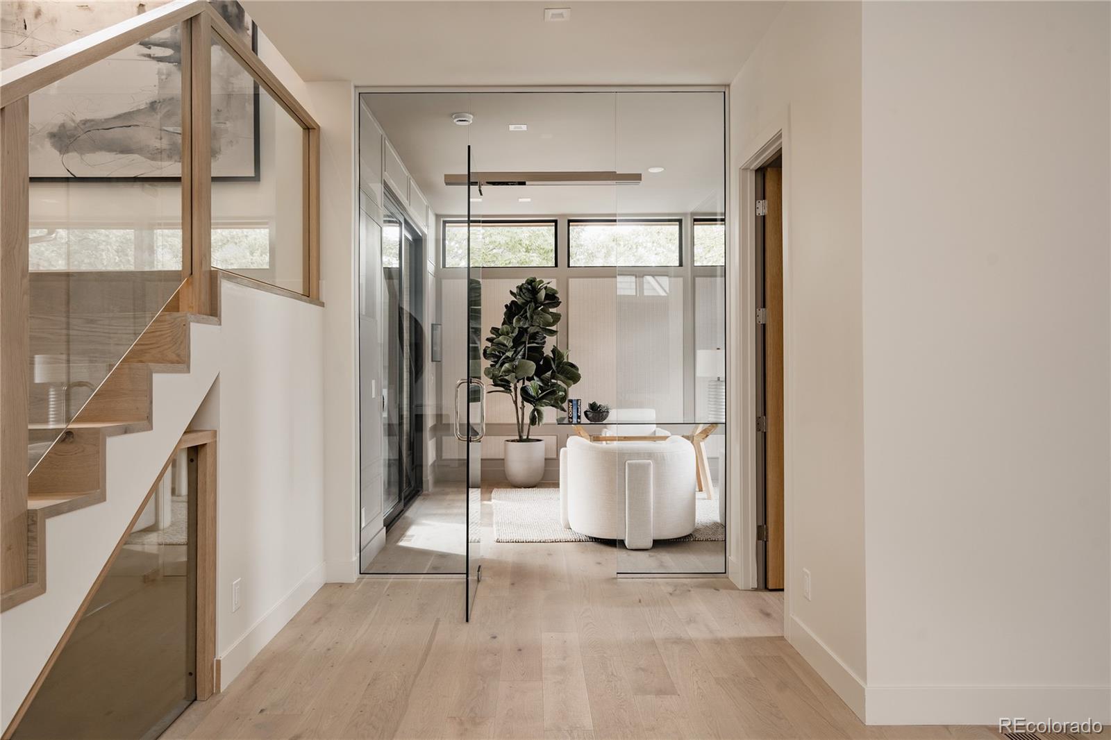 MLS Image #4 for 792 s clayton street,denver, Colorado