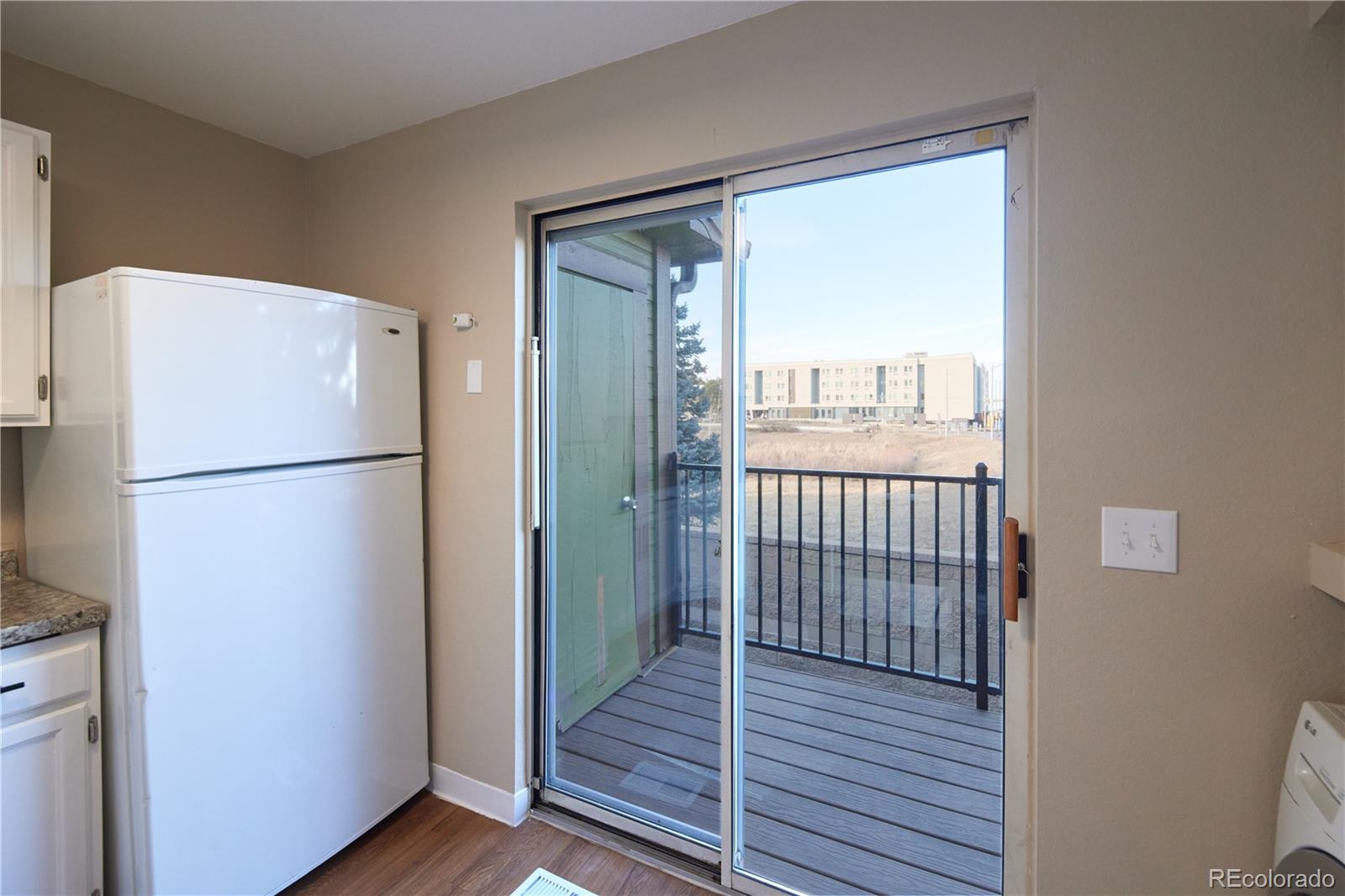 MLS Image #11 for 61 s sable boulevard,aurora, Colorado
