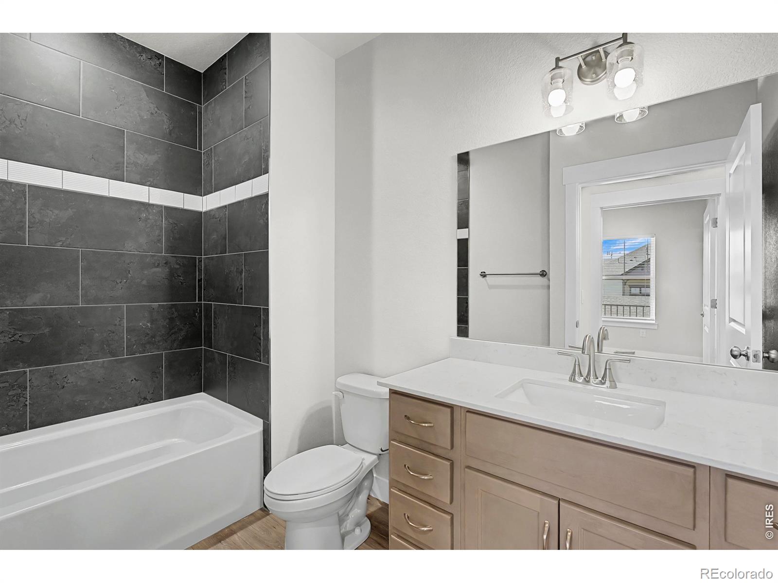MLS Image #13 for 265  high point drive,longmont, Colorado