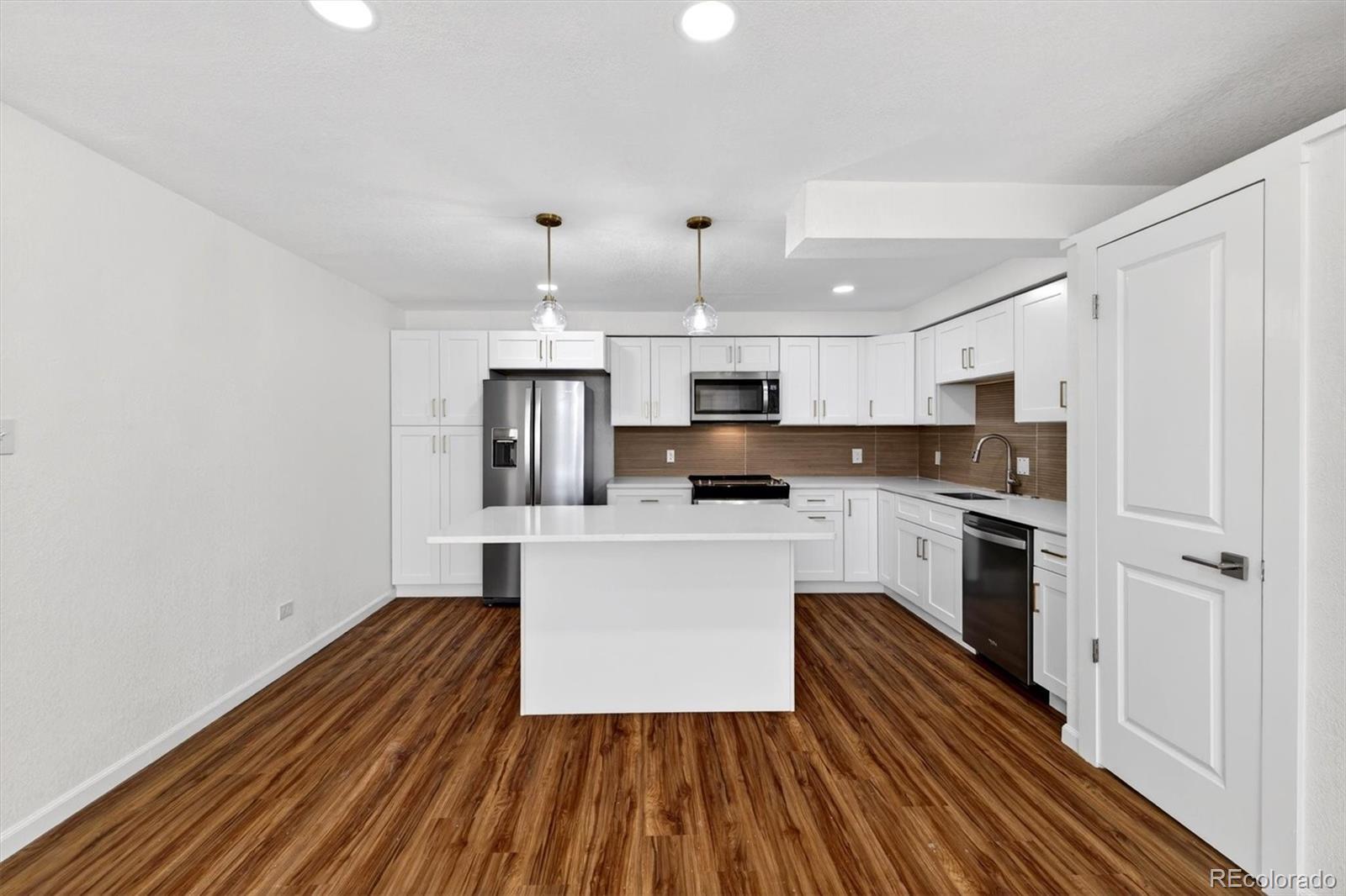 MLS Image #7 for 3047 w 47th avenue 511,denver, Colorado