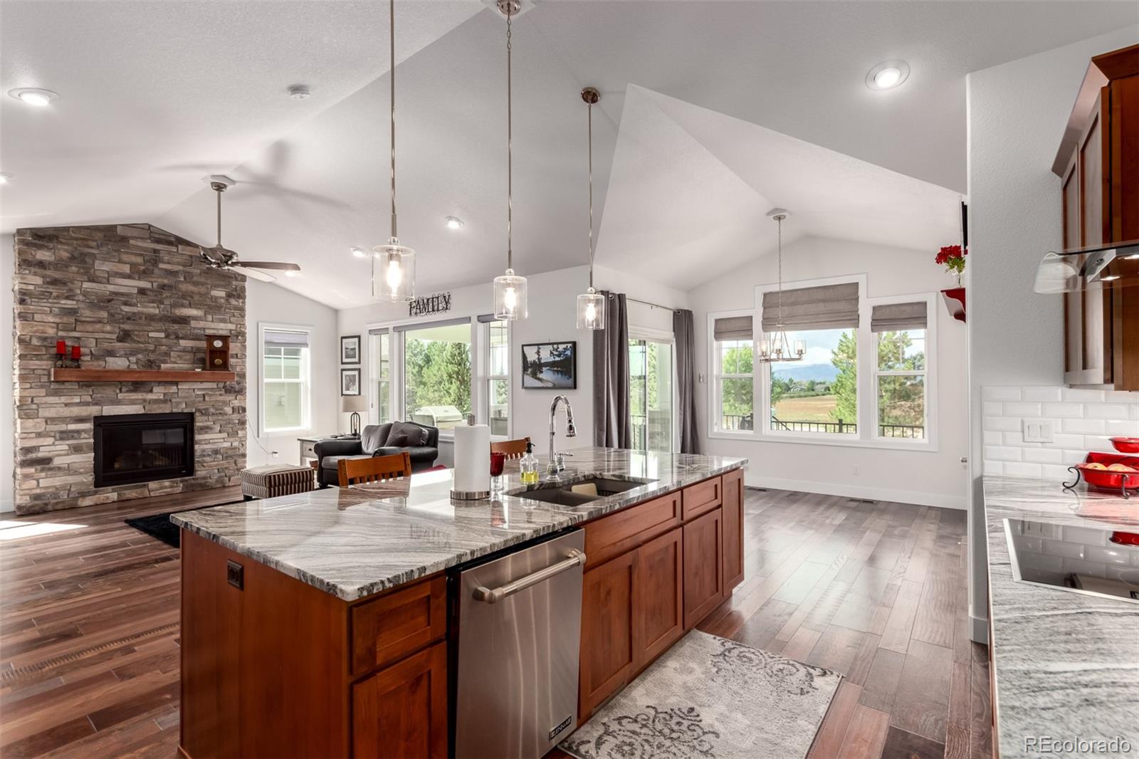 MLS Image #16 for 909  signal court,timnath, Colorado