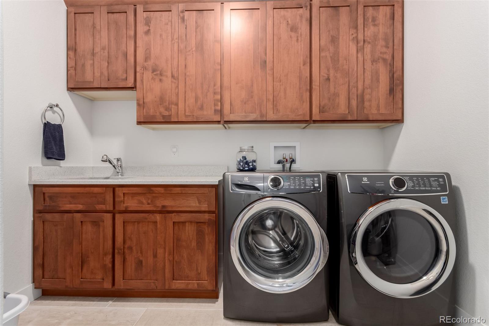 MLS Image #40 for 909  signal court,timnath, Colorado