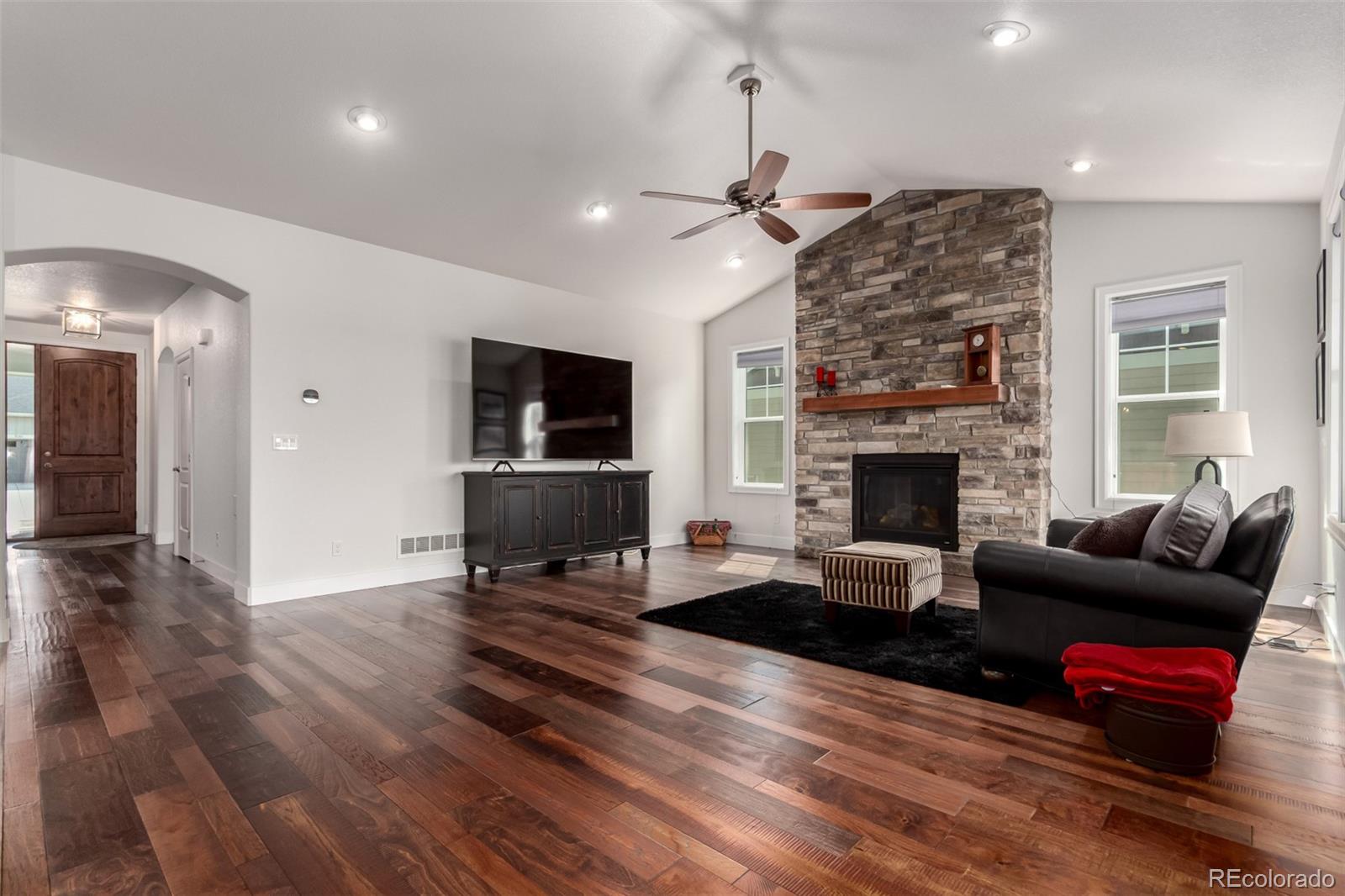 MLS Image #6 for 909  signal court,timnath, Colorado