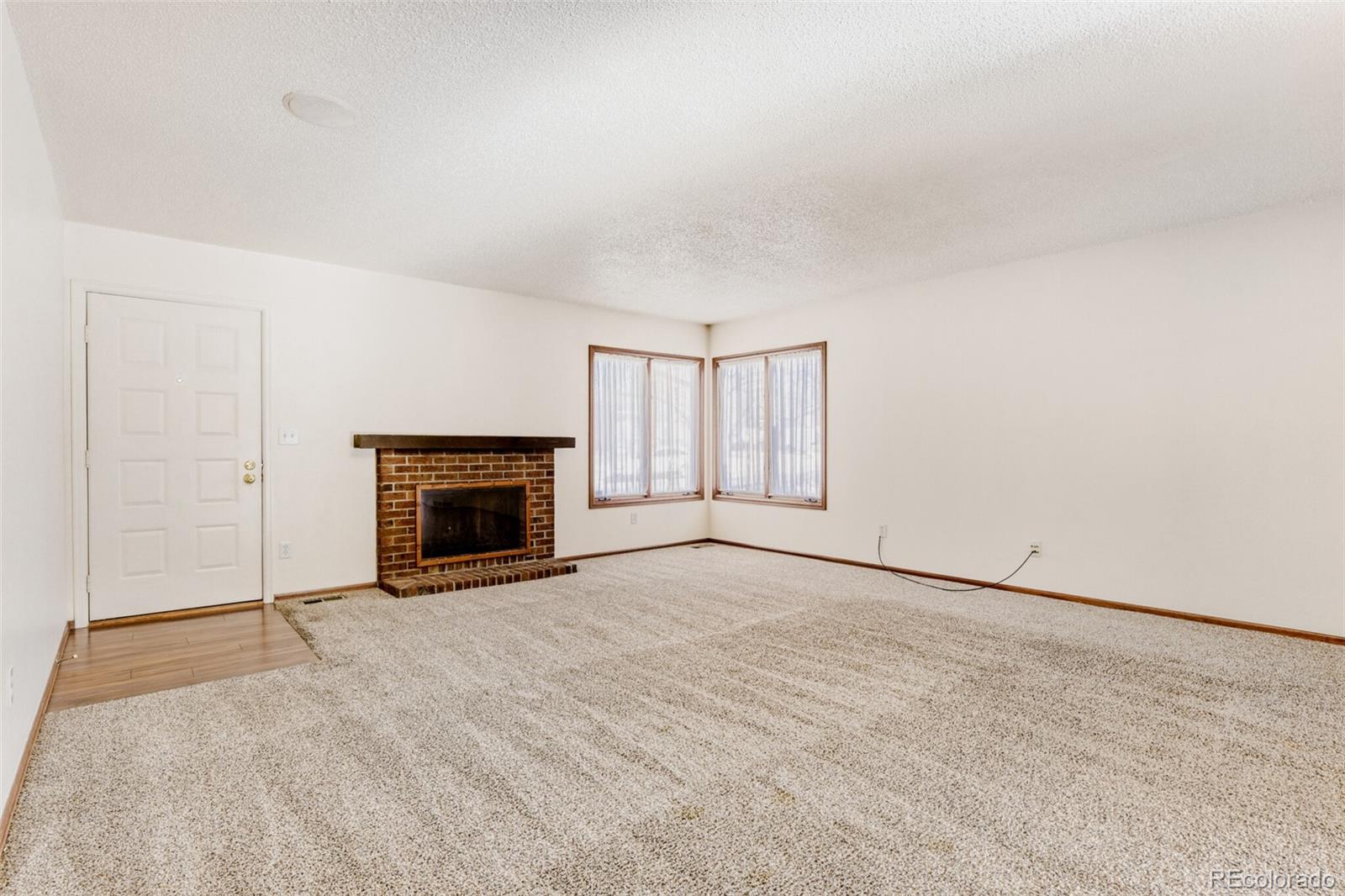 MLS Image #3 for 16796 e kent drive,aurora, Colorado