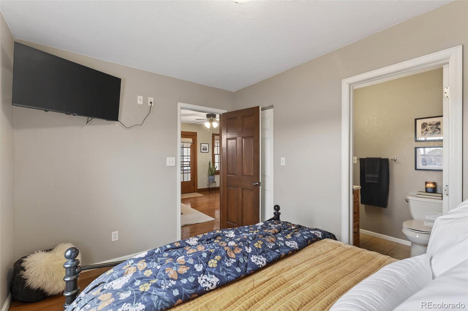 MLS Image #11 for 3127 w louisiana avenue,denver, Colorado