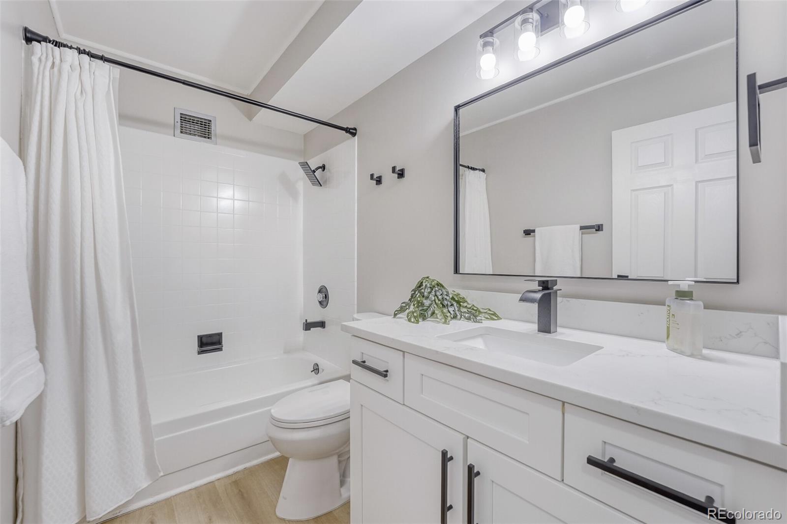 MLS Image #11 for 13618 e bethany place 203,aurora, Colorado