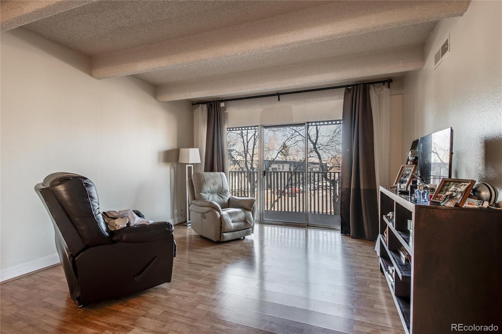 MLS Image #10 for 8060 e girard avenue,denver, Colorado