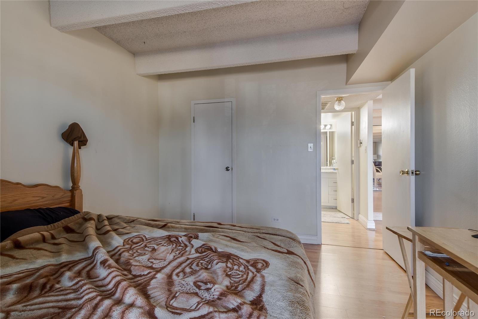 MLS Image #13 for 8060 e girard avenue,denver, Colorado