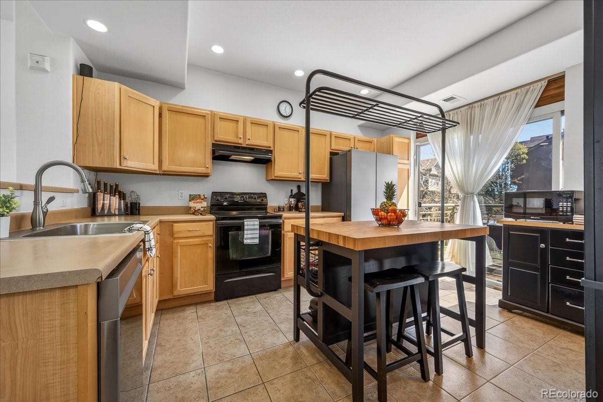 MLS Image #3 for 18767 e yale circle,aurora, Colorado