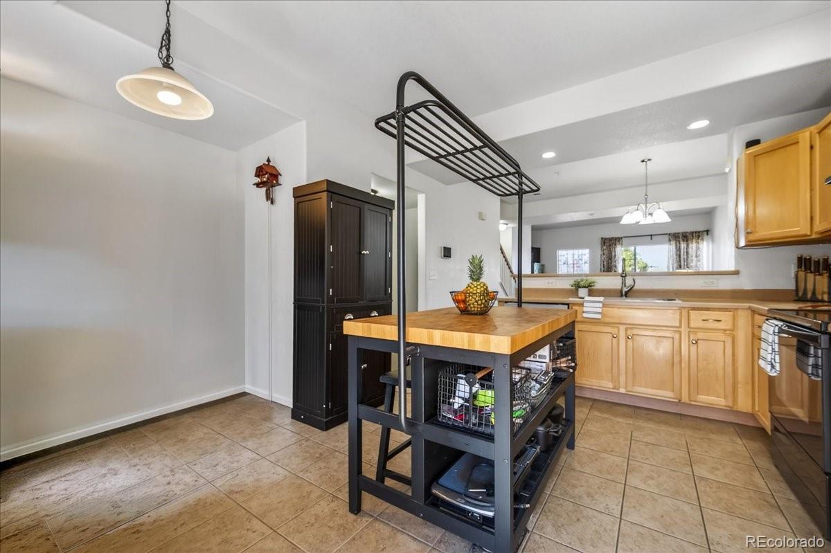 MLS Image #8 for 18767 e yale circle,aurora, Colorado