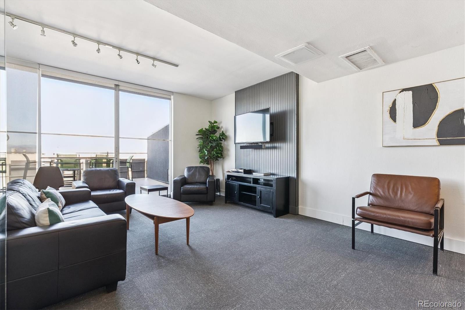 MLS Image #17 for 790 n washington street,denver, Colorado