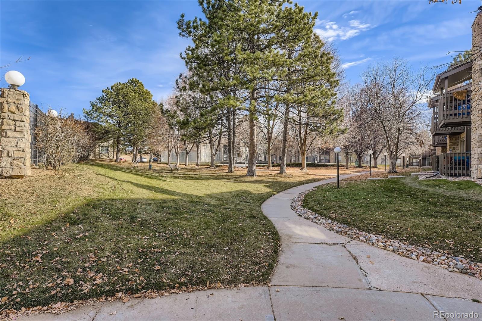 MLS Image #21 for 1870 s pitkin circle b,aurora, Colorado