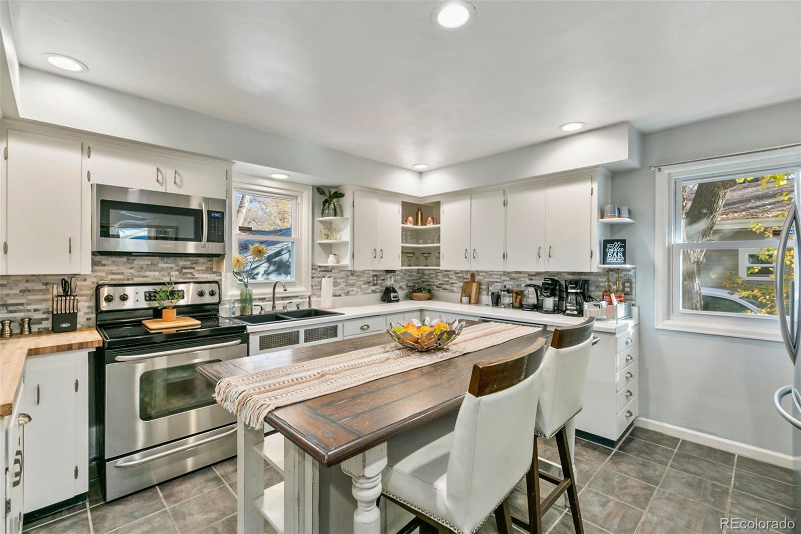 MLS Image #4 for 853 e 7th street,loveland, Colorado