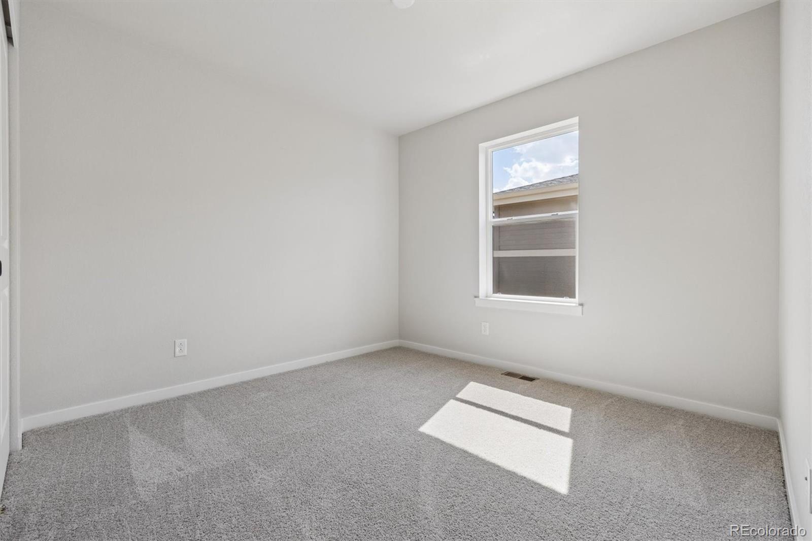 MLS Image #23 for 22816 e 47th place,aurora, Colorado