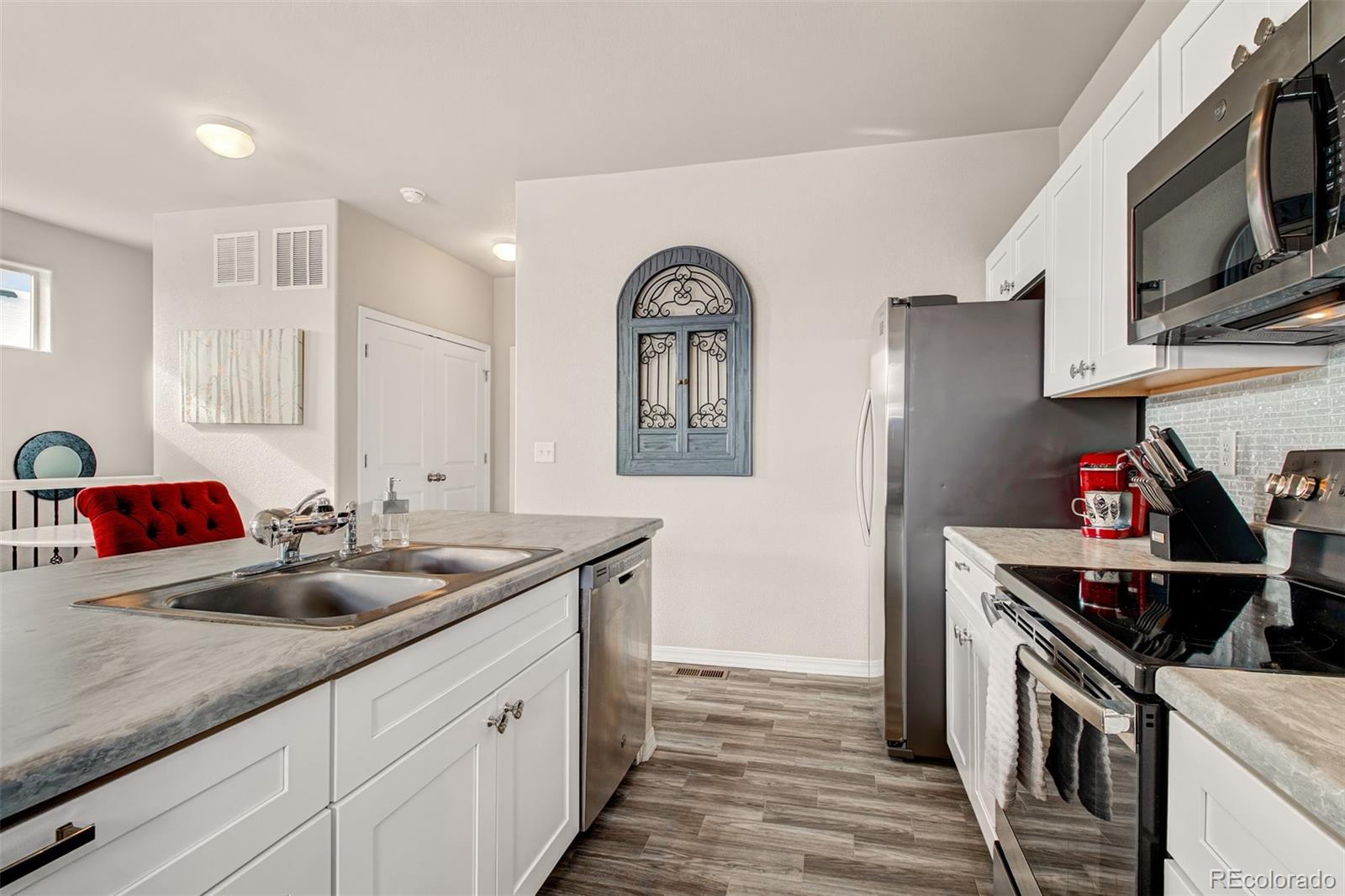 MLS Image #8 for 864  endeavor way,colorado springs, Colorado