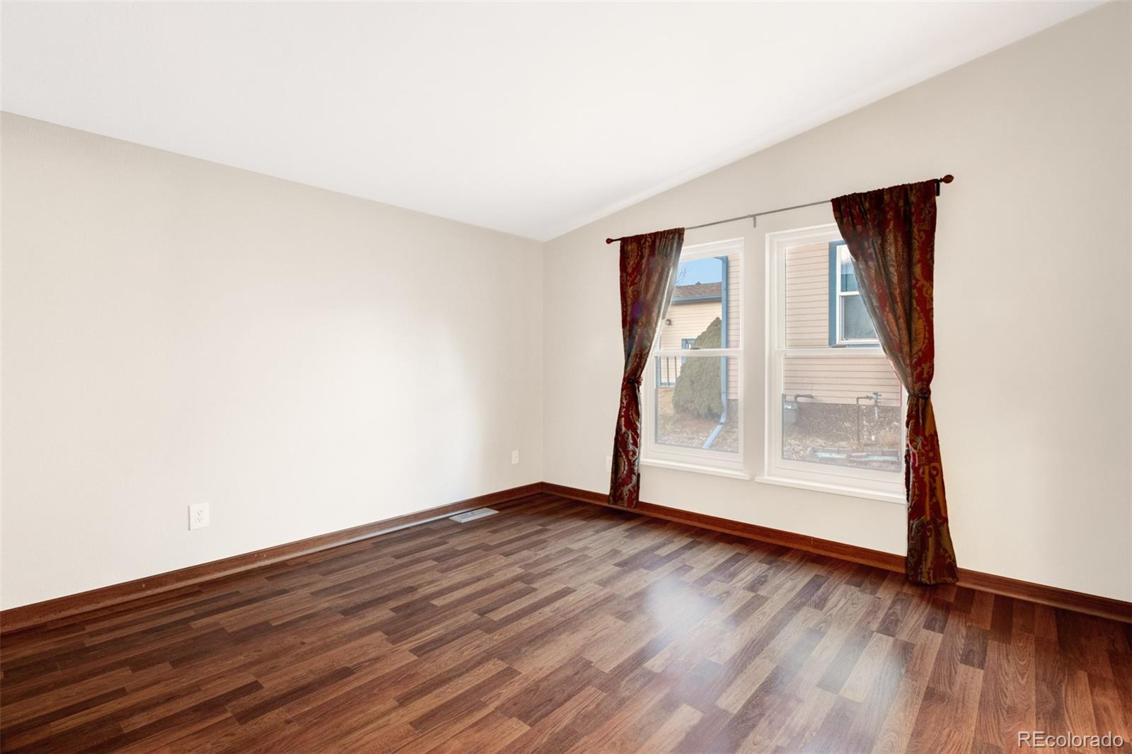MLS Image #10 for 4031  gray fox heights,colorado springs, Colorado