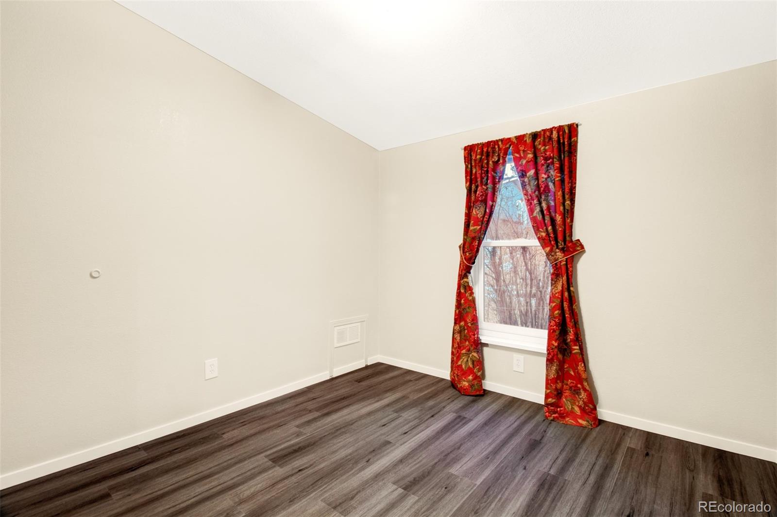 MLS Image #13 for 4031  gray fox heights,colorado springs, Colorado