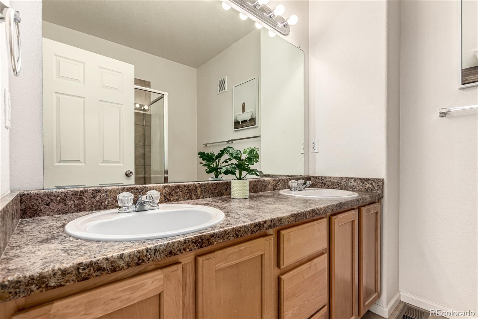 MLS Image #16 for 18766 e yale circle,aurora, Colorado