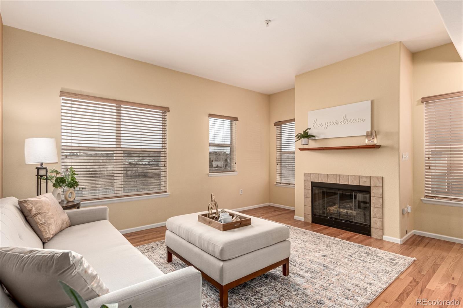 MLS Image #5 for 18766 e yale circle,aurora, Colorado