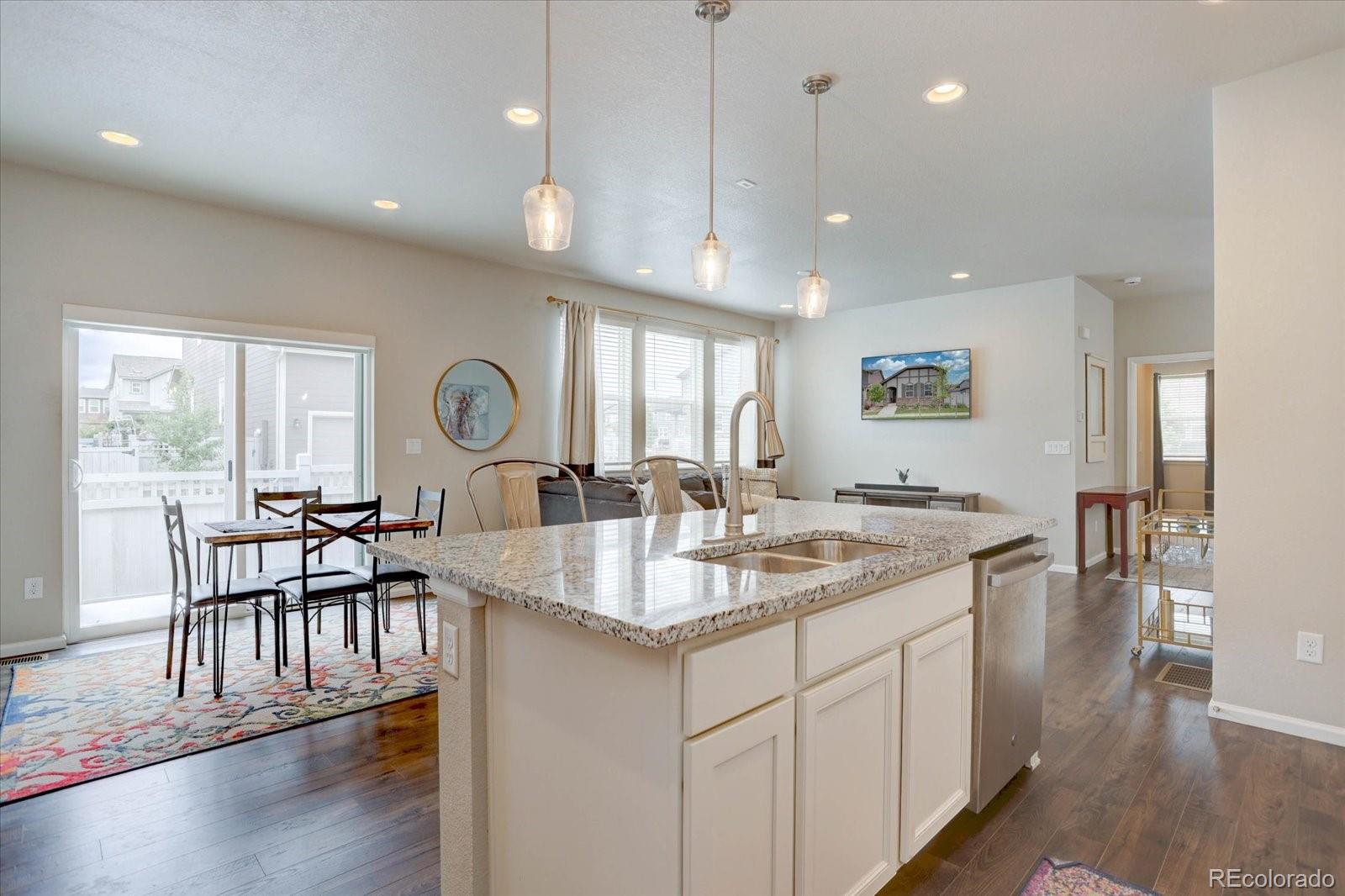 MLS Image #7 for 6612 n ceylon street,denver, Colorado