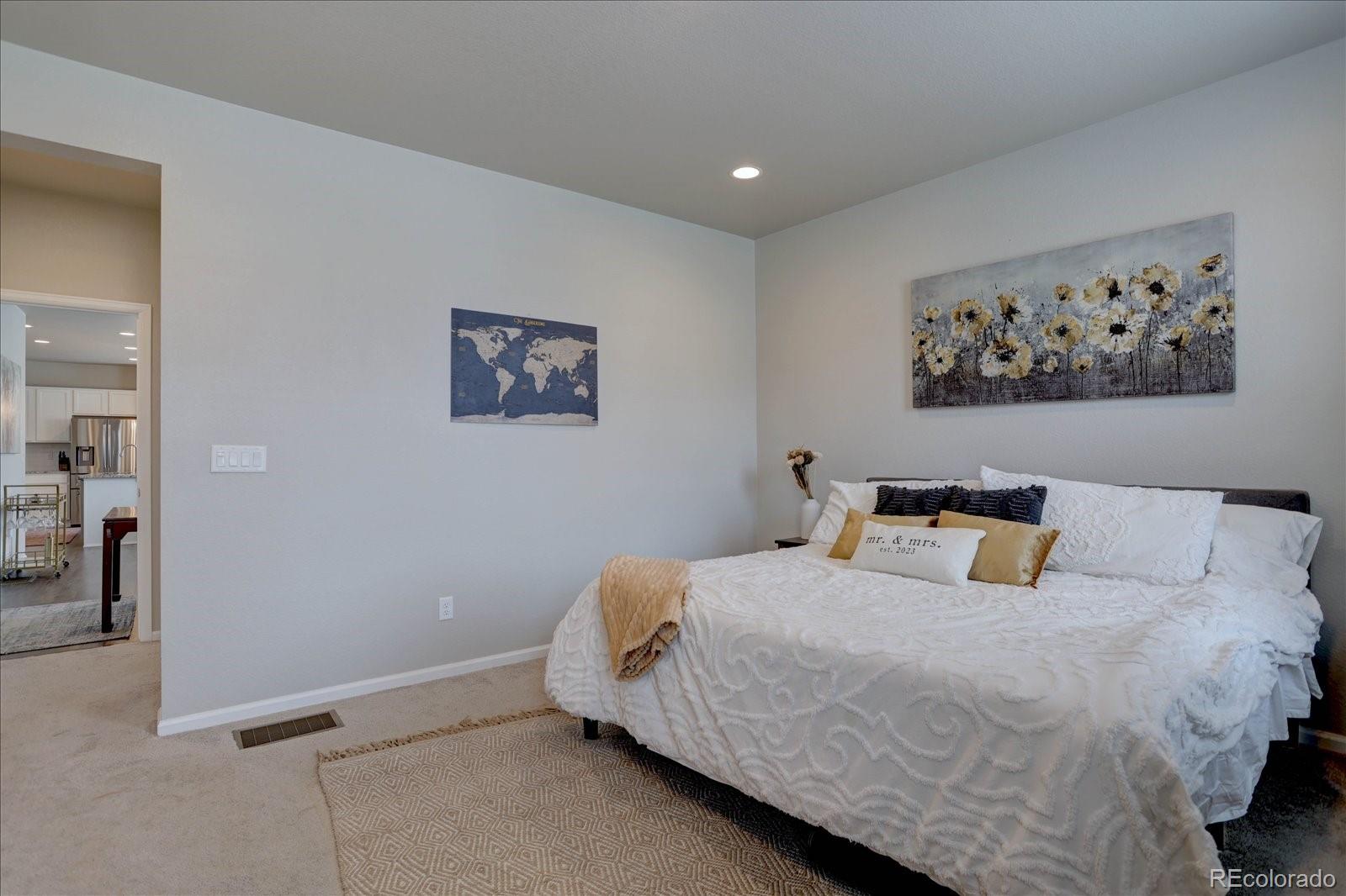 MLS Image #9 for 6612 n ceylon street,denver, Colorado